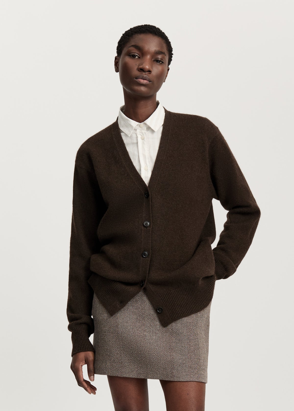 Alexa cardigan – yak | Pure dark brown Cardigan aiayu