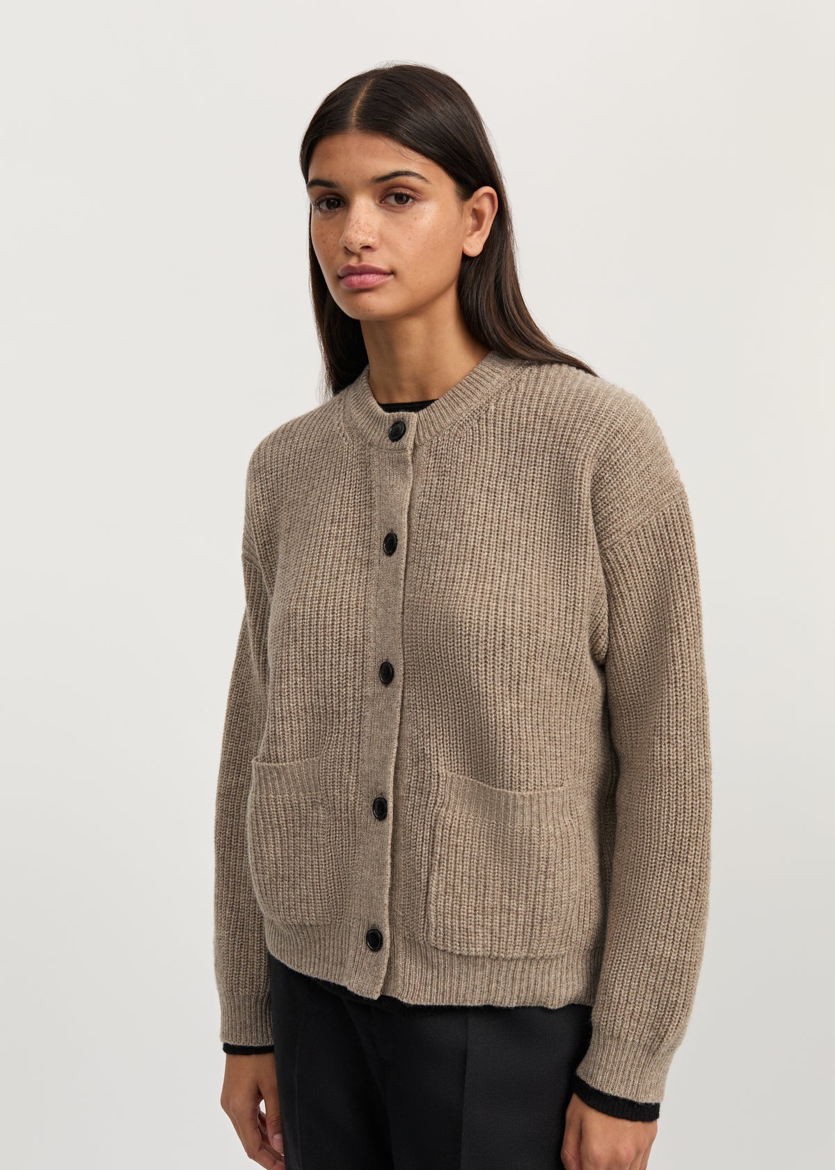 Bine cardigan – sartuul | Pure soil Cardigan aiayu
