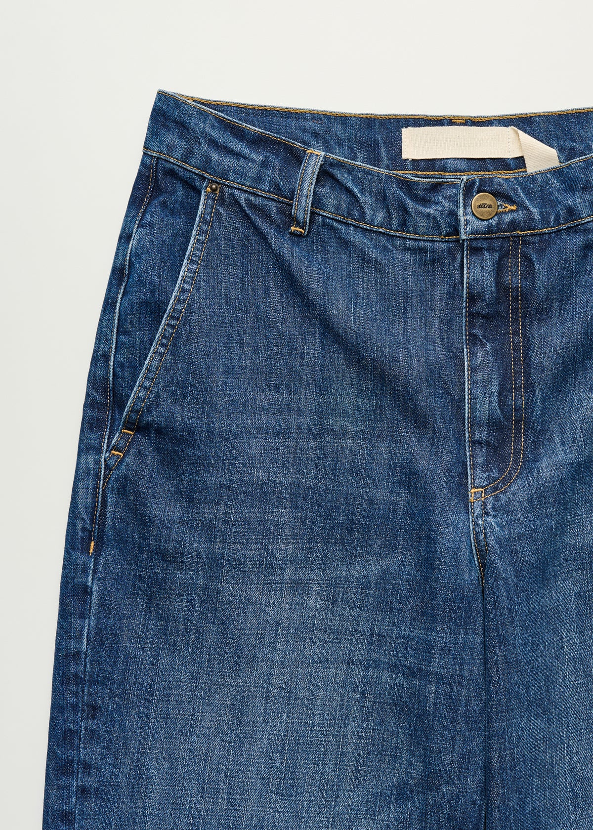 Carlo midwaist wide jeans | Worn blue Jeans aiayu