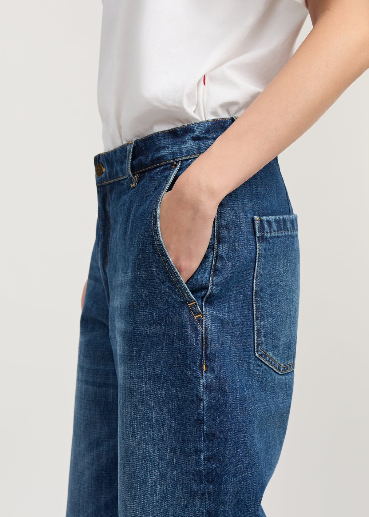 Carlo midwaist wide jeans | Worn blue Jeans aiayu