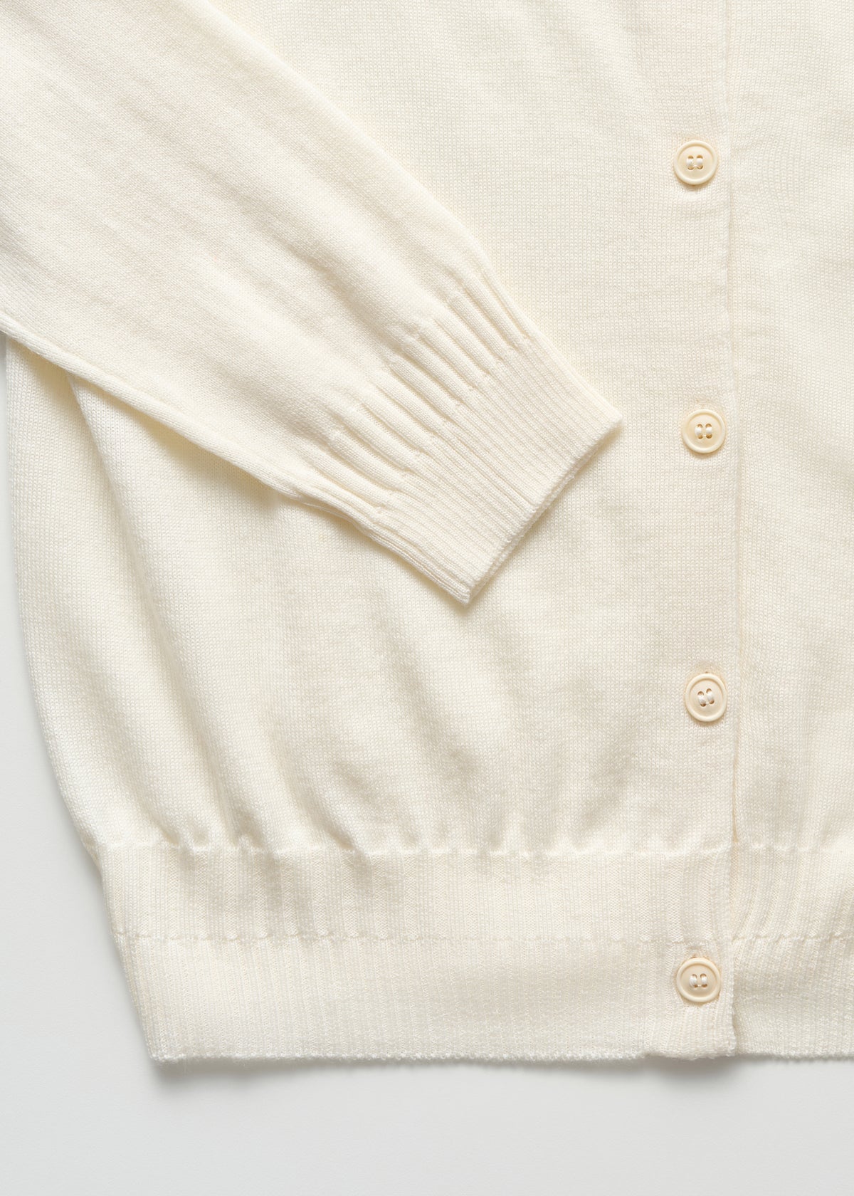 Hariza cardigan – merino wool | Ecru Cardigan aiayu