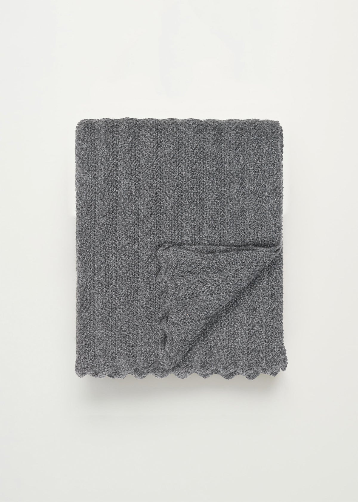 Hollie classic throw - 130x160 | Stormy Throw aiayu