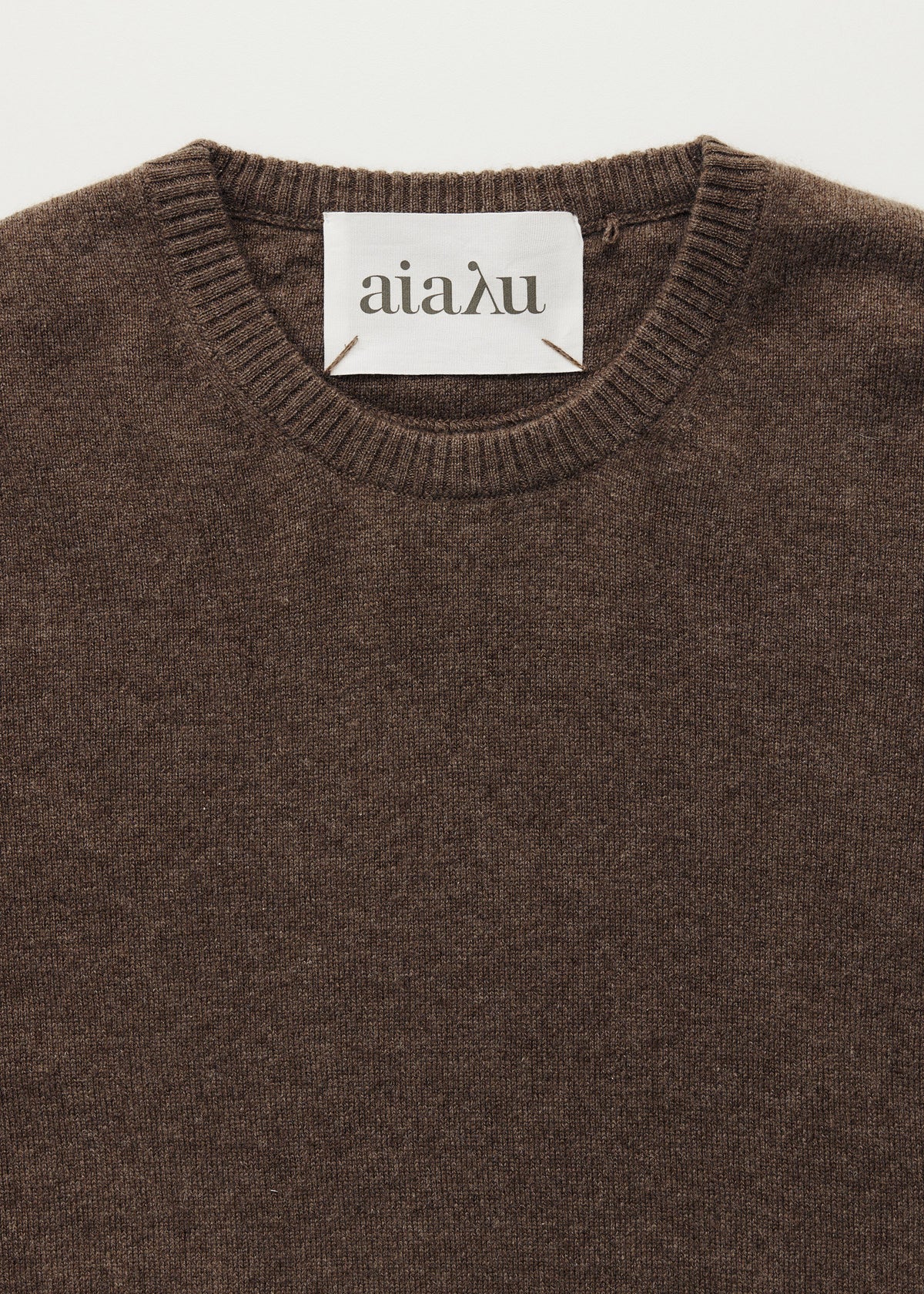 Leonardo sweater – cashmere | Pure dark brown Sweater aiayu