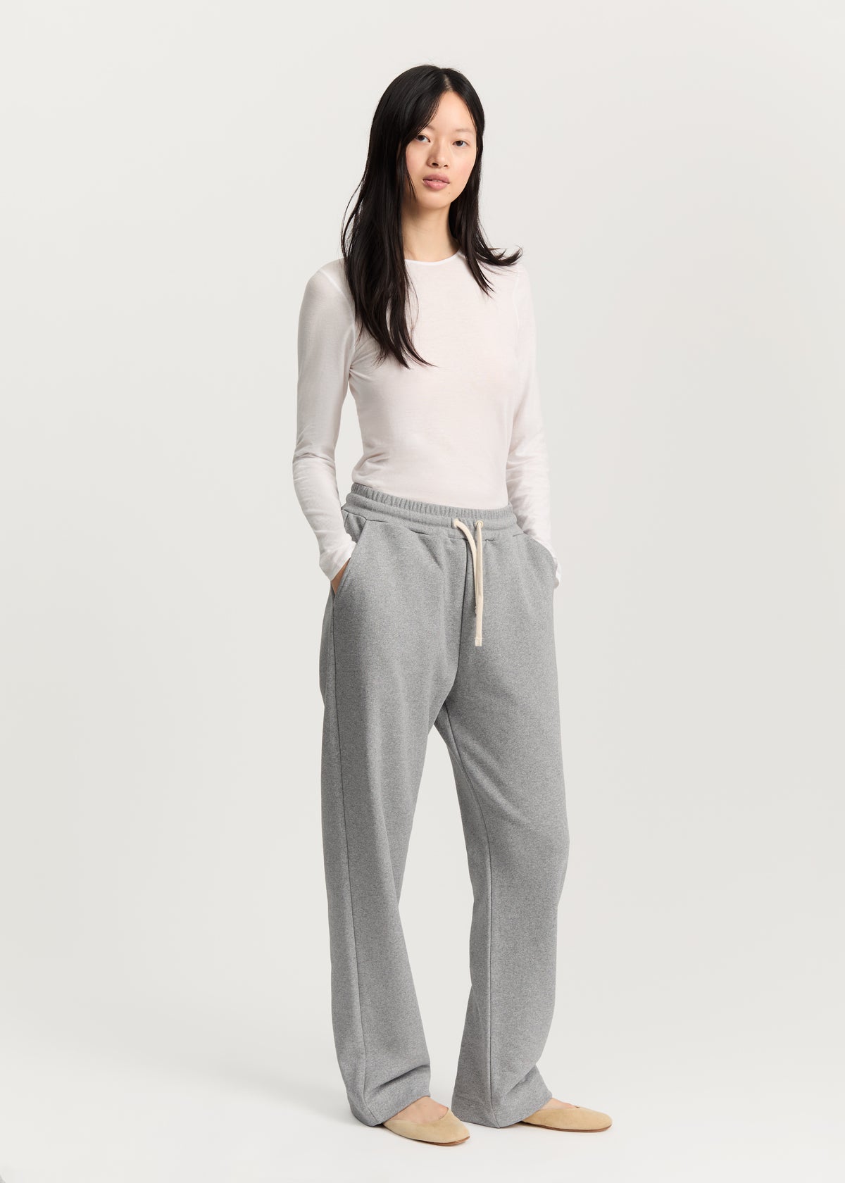 Stitched circular sweatpant | Grey melange Pant aiayu