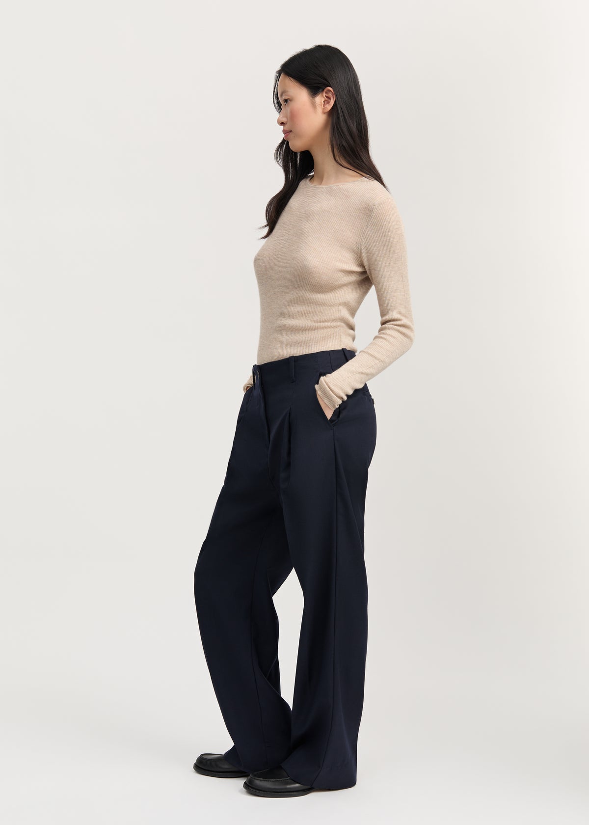 Toto pant fine wool | Black navy Pants aiayu