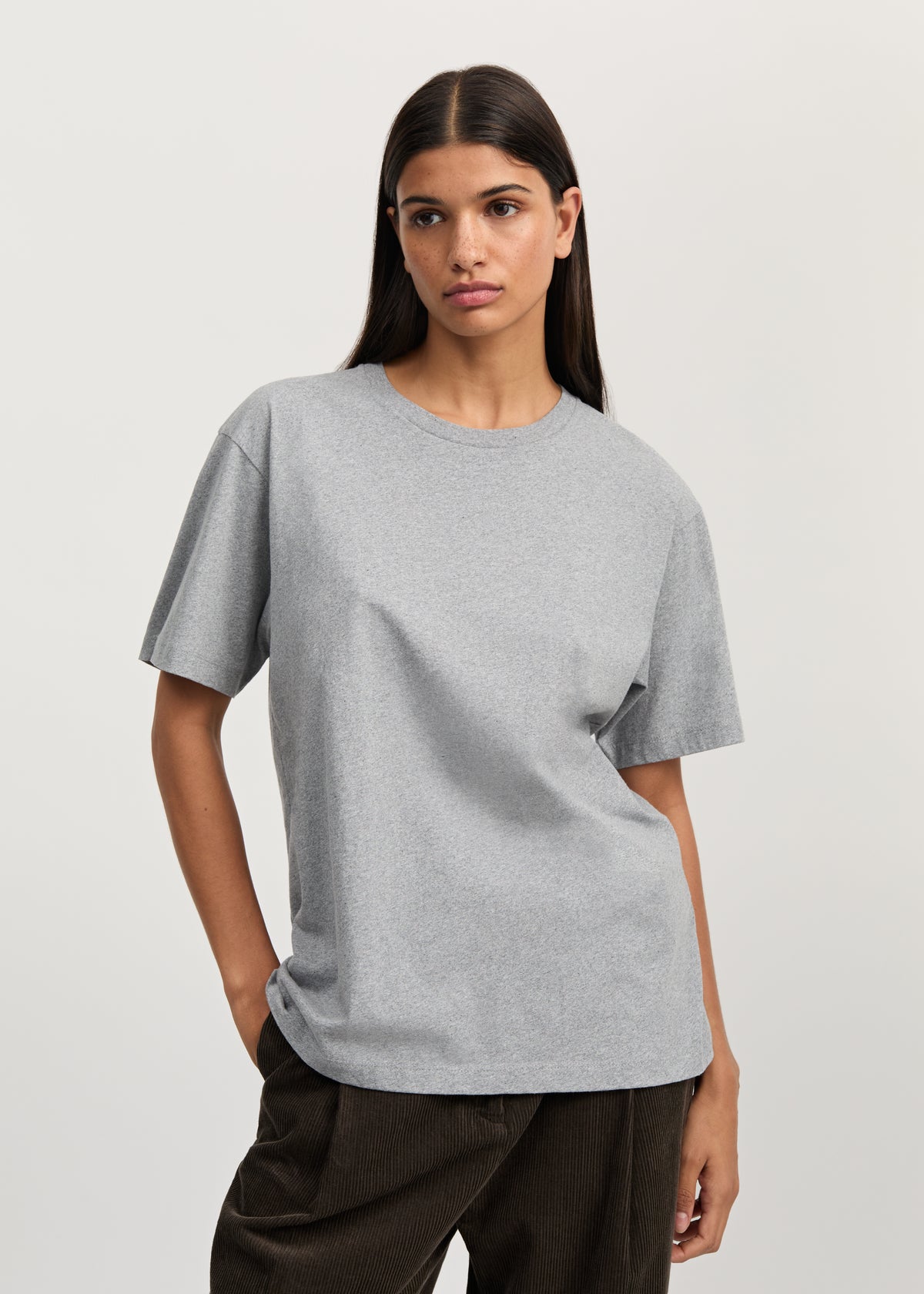 Classic circular tee melange | Grey melange T-shirt aiayu