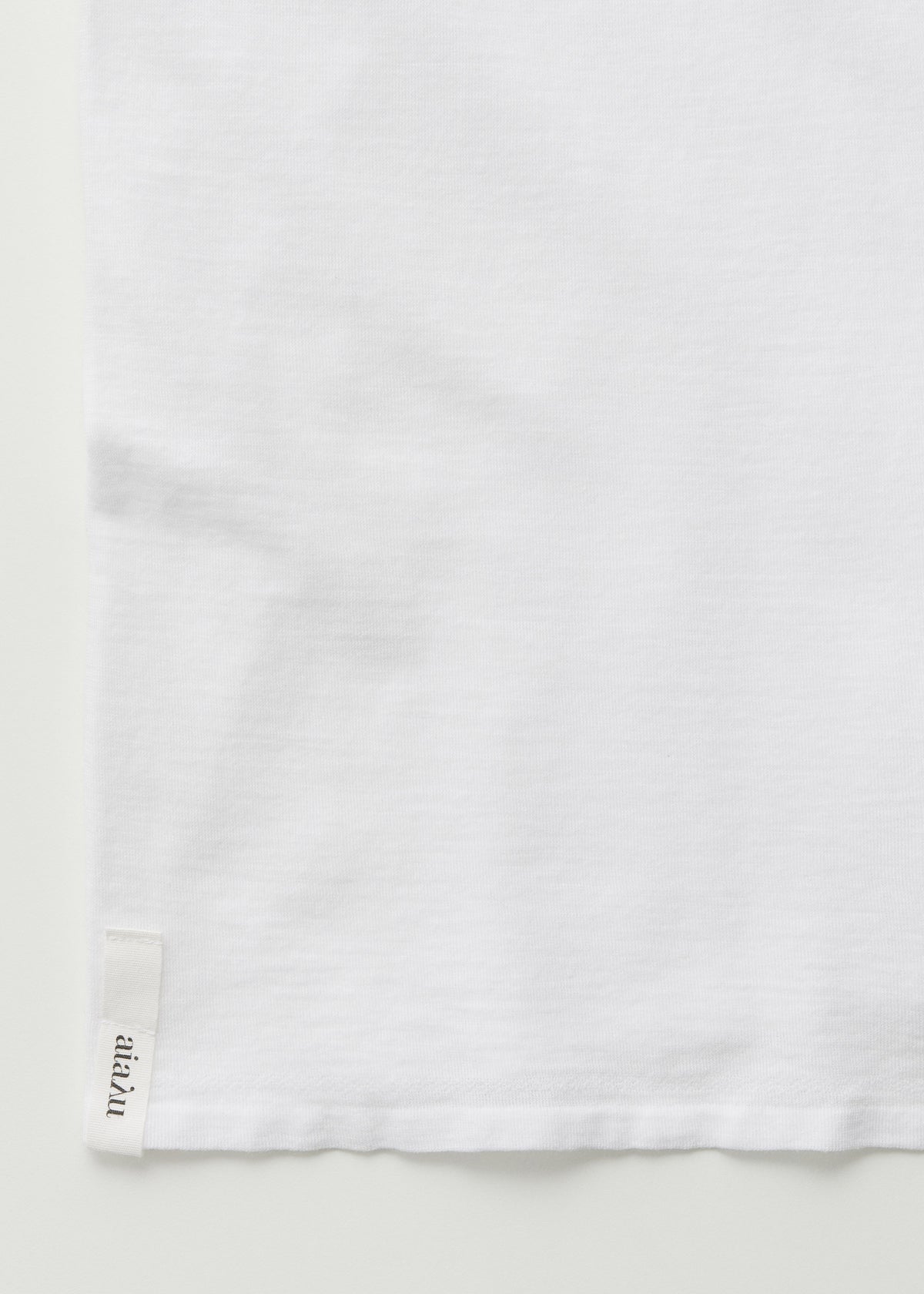 Gentle tee – cotton cashmere blend | White Blouse aiayu