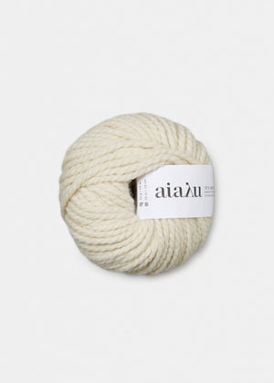 Handknit yarn mechera | Pure offwhite Handknit Yarn aiayu
