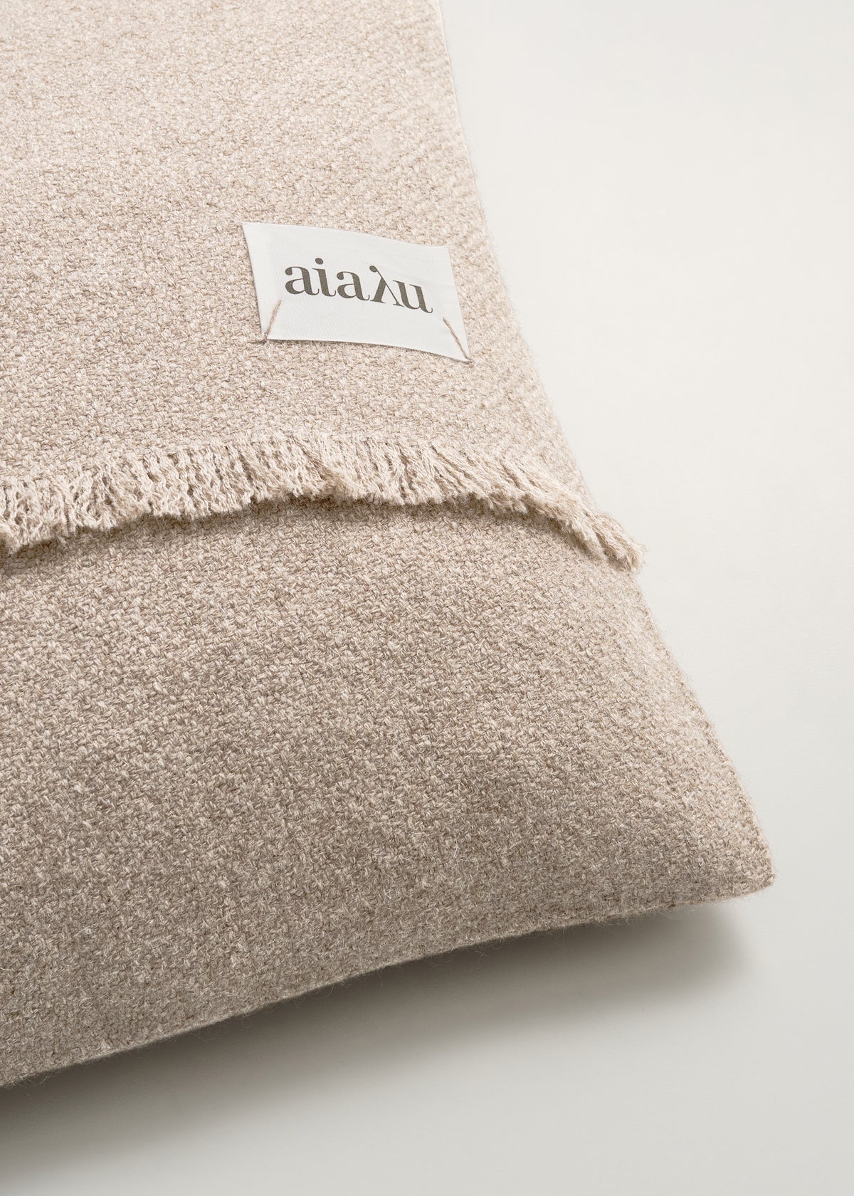 Hayaden wool pillow - 50x50 | Aura eiayu.com