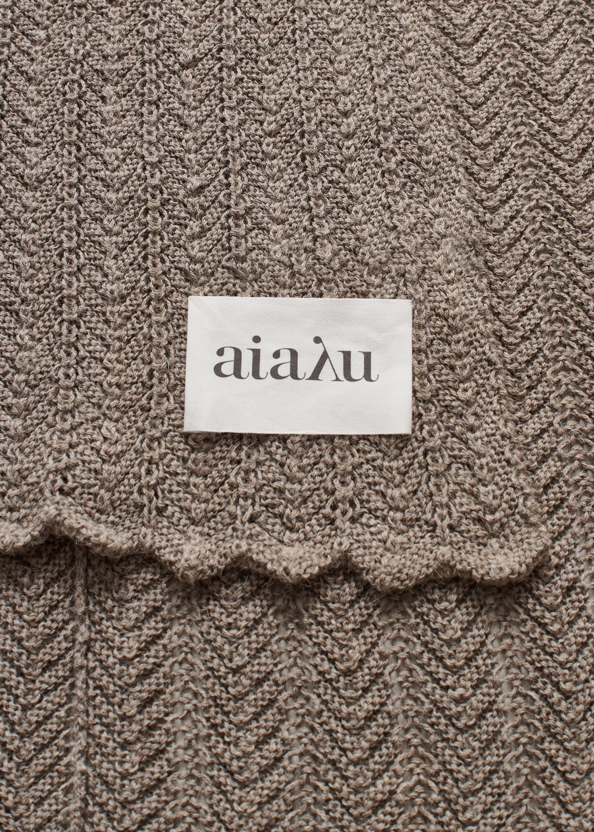 Hollie classic throw - 130x160 | Pure nougat melange Throw aiayu