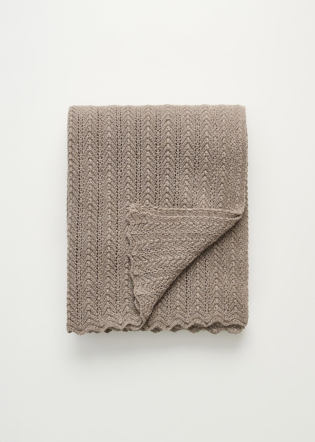 Hollie classic throw - 130x160 | Pure nougat melange Throw aiayu