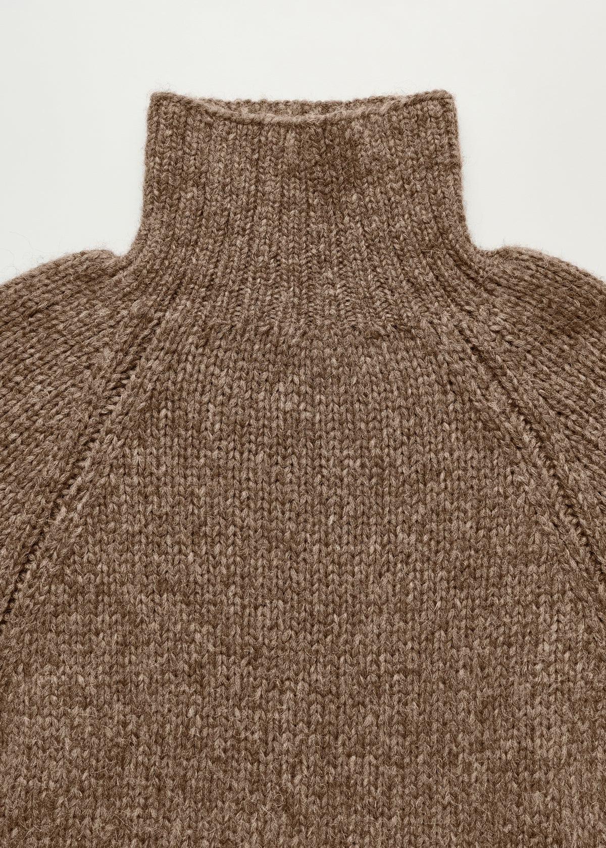 Mechera sweater – llama | Pure brownie Sweater aiayu
