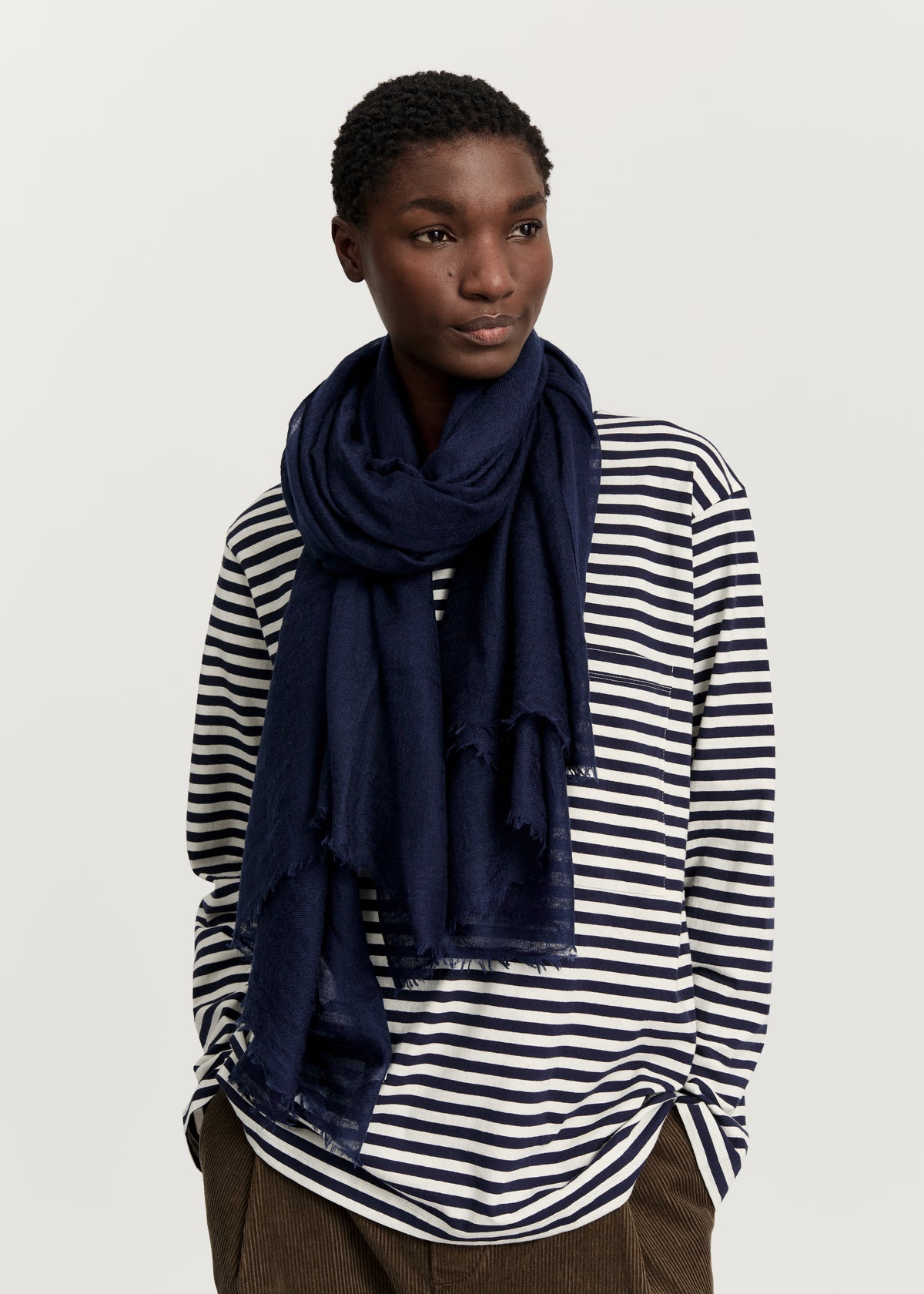 Poon scarf – cashmere | Navy Scarf aiayu